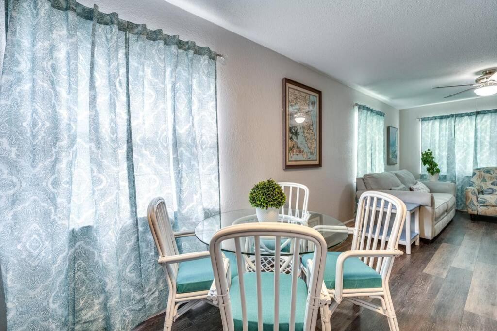 Cortez Gardens Cottage 15, Renovated And Close To Beach, 3-Bed, 2-Bath 10 People Bradenton Buitenkant foto