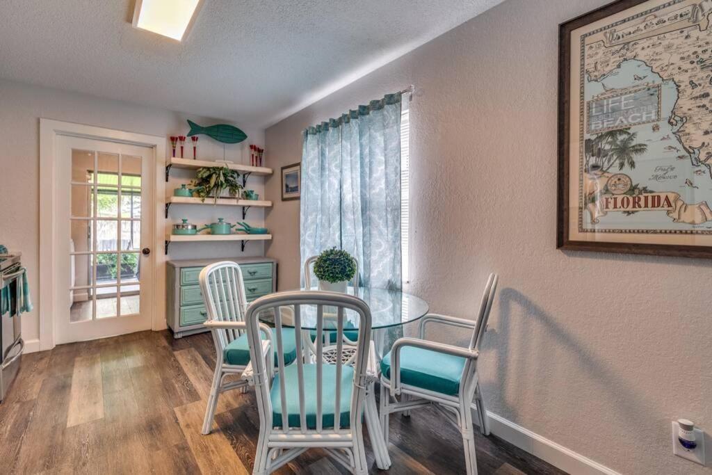 Cortez Gardens Cottage 15, Renovated And Close To Beach, 3-Bed, 2-Bath 10 People Bradenton Buitenkant foto