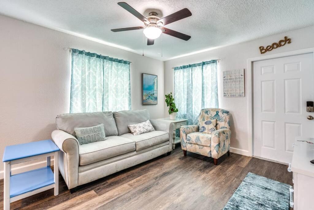 Cortez Gardens Cottage 15, Renovated And Close To Beach, 3-Bed, 2-Bath 10 People Bradenton Buitenkant foto